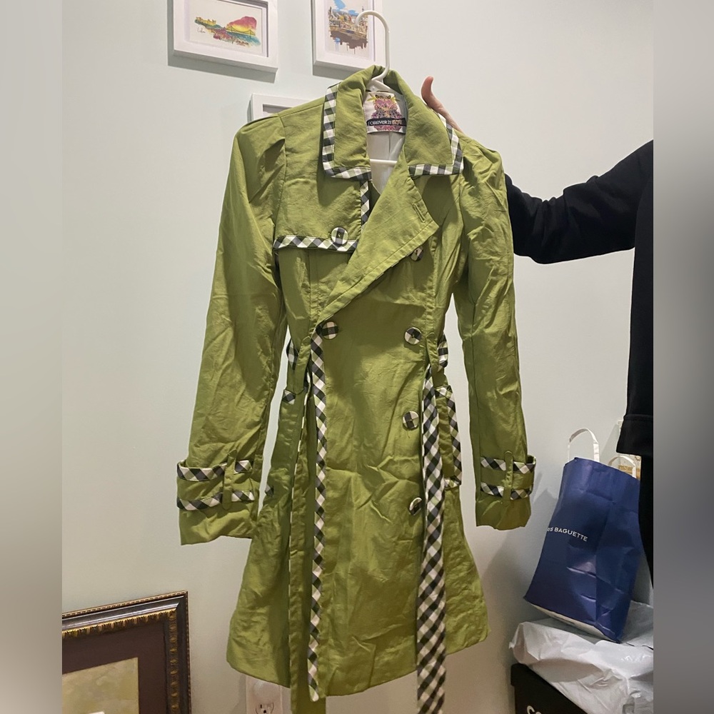 Trench coat, lined